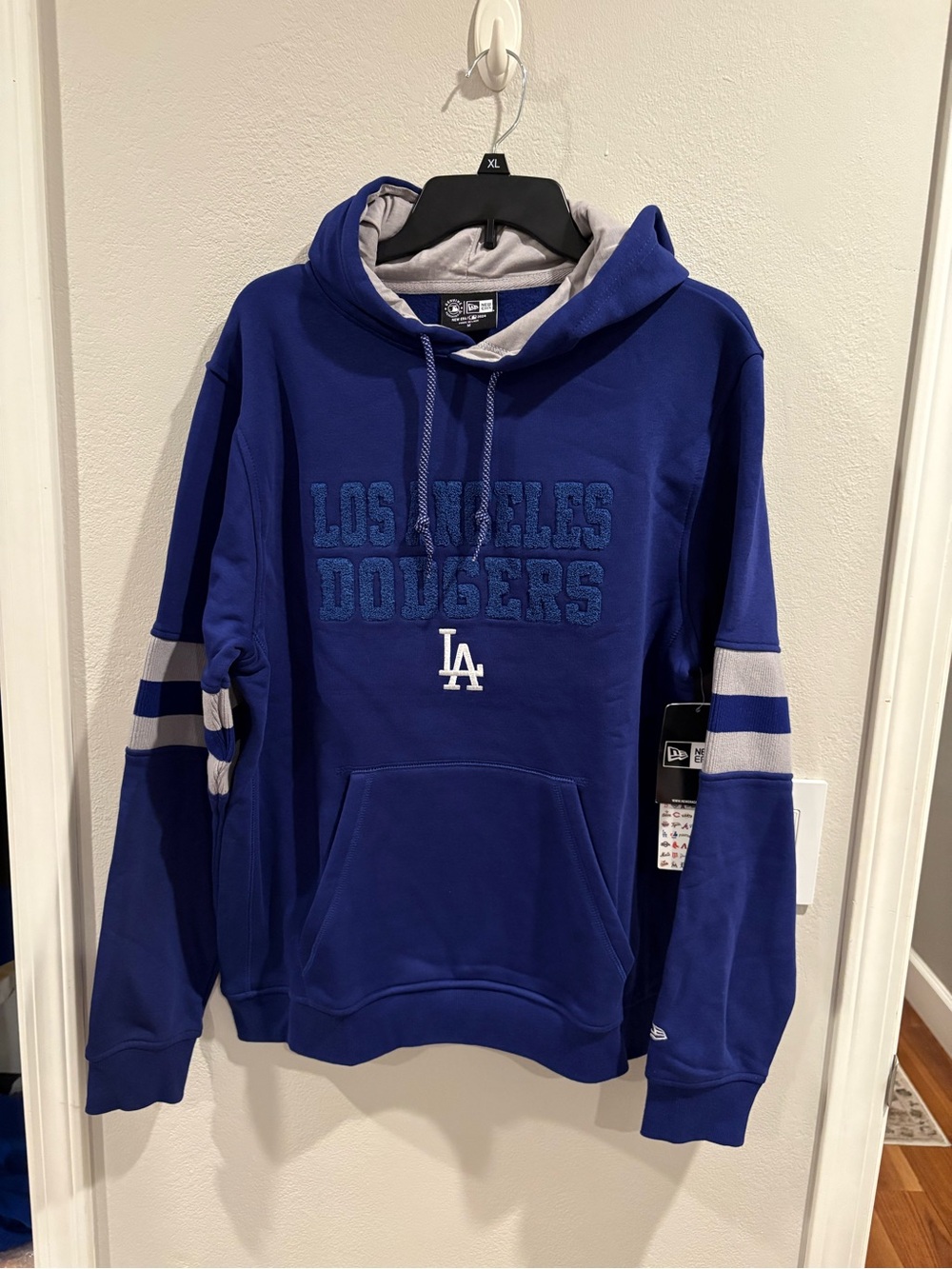 New Era Los Angeles Dodgers Pullover Hoodie Men’s Size Medium Royal Blue NWT